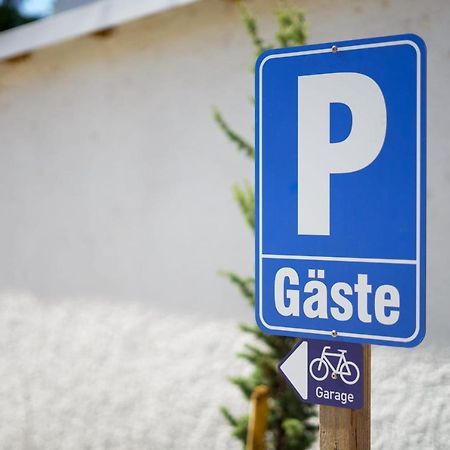 Gaestehaus Weingut Politschek Bad Friedrichshall Exteriör bild