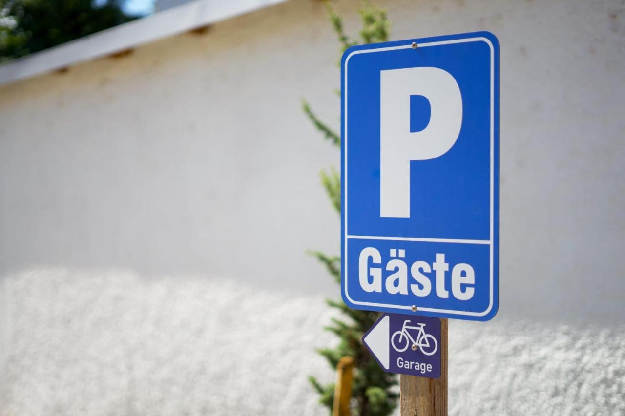 Gaestehaus Weingut Politschek Bad Friedrichshall Exteriör bild